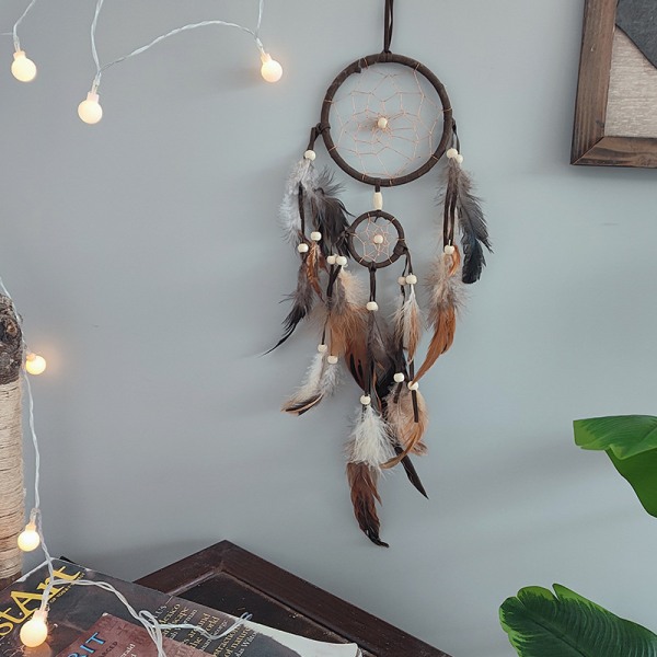 Arapa Sueños Dream Catcher - Bohemisk drömfångare med fjädervägghängande dekor (brun)
