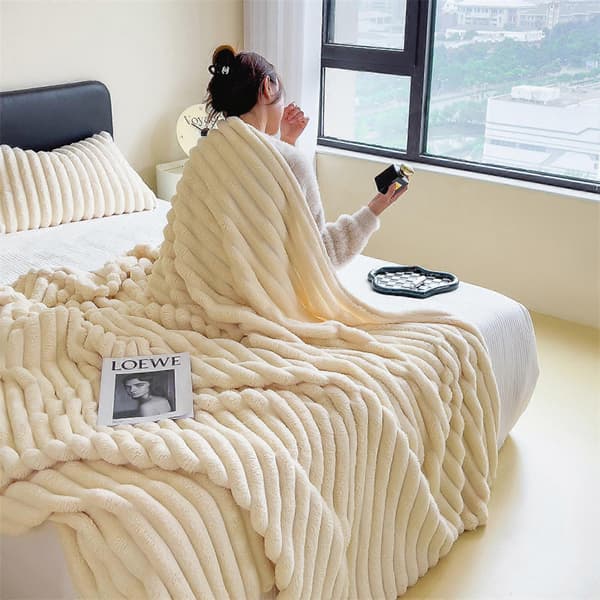 Snuggle Sac Mysig Tæppe, Fluffy Fleecetæppe, Tæppe til Sofa, Seng, Sovesofa, Varmt og Blødt Tæppe med Stribet Mønster, Grå/lyserød/grøn/gul