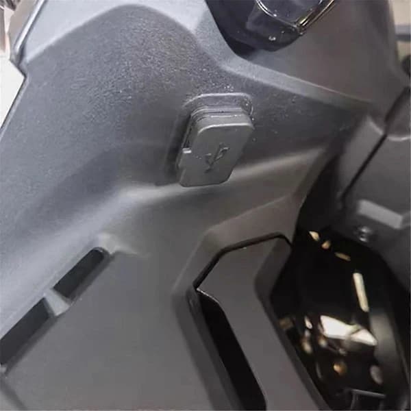 Motorcycle USB Power Charging Interface Socket Pulse Charging Port for CFMOTO 450SR SR450 800NK 800