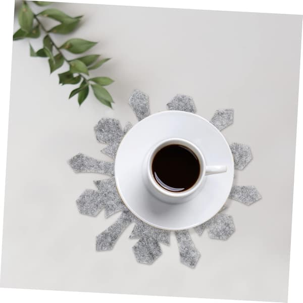 Snowflake Coasters Christmas Felt Set 8-pack Cup Mats Snowflake Design Heat Coasters for Kitchen