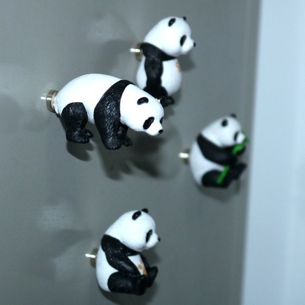 4 stk. Tredimensjonale kjøleskapsmagneter er enkle å plukke opp, 3D Panda