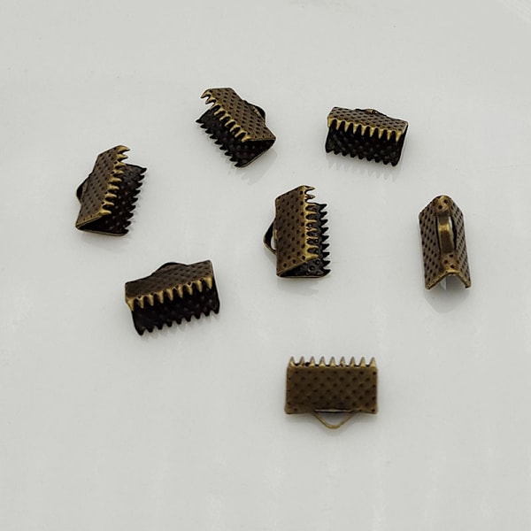 200 st antika bronsfärgade bandklämmor, 20 mm bokmärkesklämmor för halsband, fotlänkar, konst, hantverk