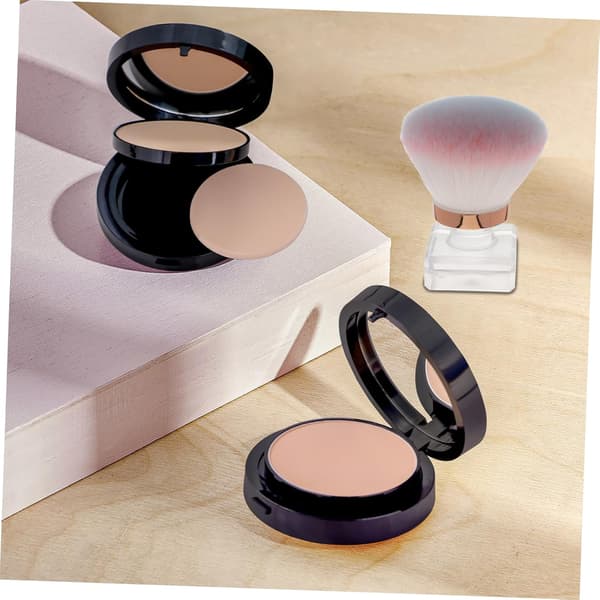 Blush Brush Small Mushroom Head Makeup Powder Brush Women's Makeup Tool for Precise Blending and Highlighting