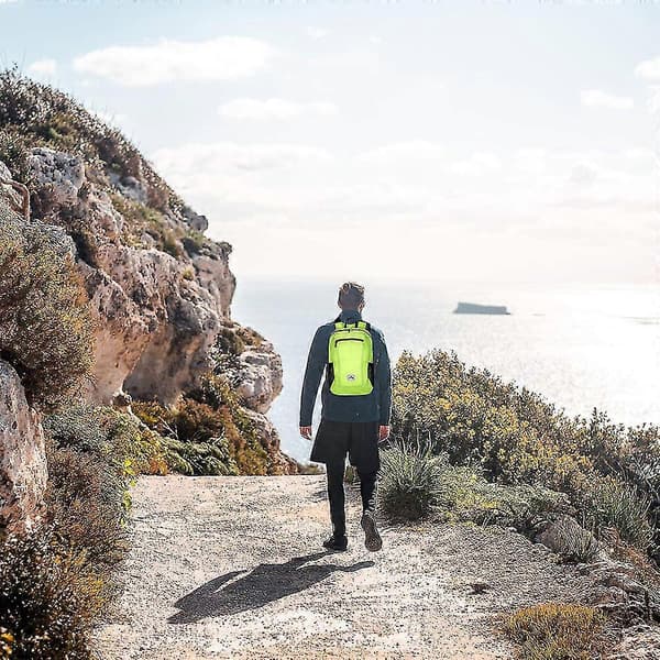 Hiking Daypack, Water-Resistant Lightweight Packable Backpack Green