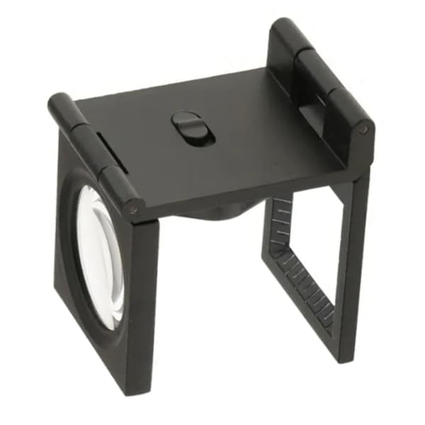 High Performance 10X Foldable Magnifier with Scale, LED Light and Battery for Enhanced Viewing Experience