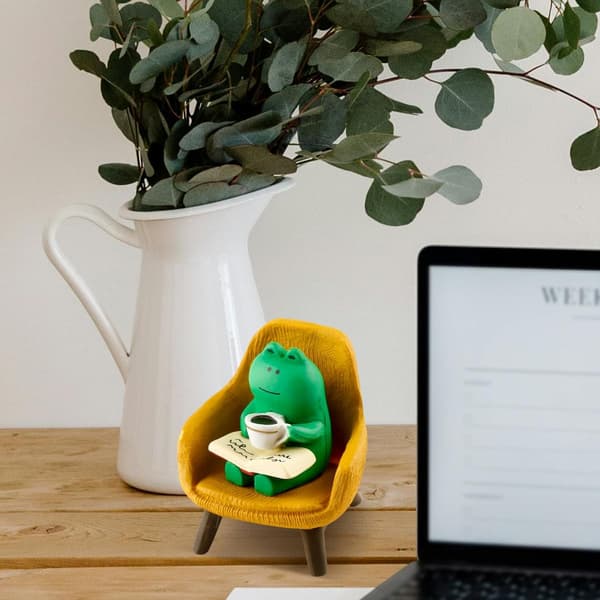 Two Mini Frog Figurines - DIY Desk Decorations, Perfect for Display.