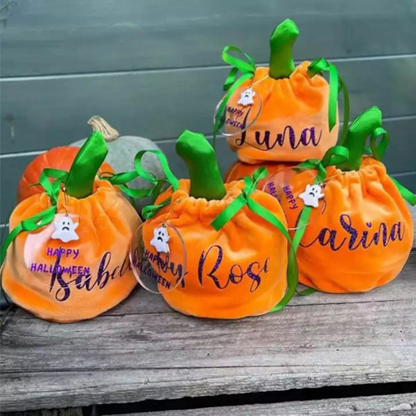 Temppu vai herkku -kurpitsakassi, Halloween-karkkipussit lapsille