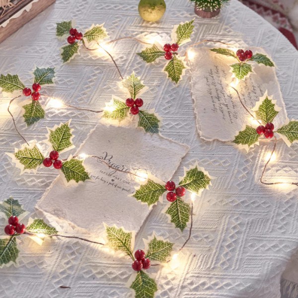 Jul med lys Batteridrevet 6,6 fot 20 LED rød bærfuru med lys Juleopplyst krans for mantelbrann