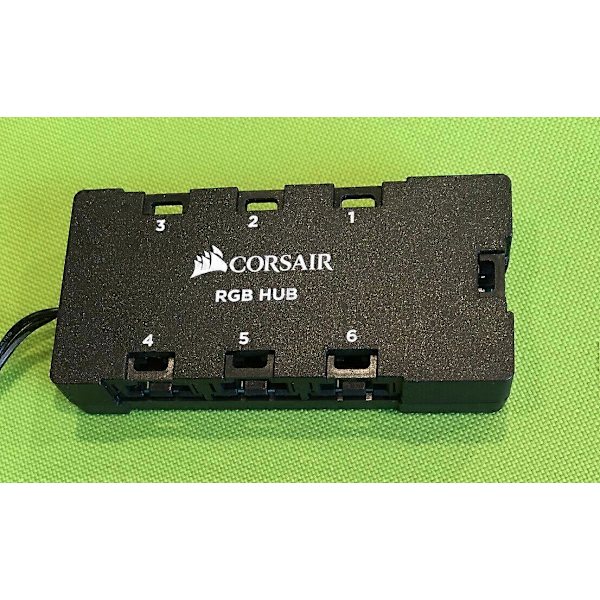 Corsair 6-Port RGB LED Fan Hub til Corsair Lightning Node Pro Commander Crystal