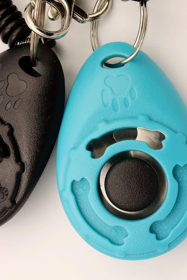 Pet Training Clicker with Wrist Strap - Dog Training Clicker (New Black + Blue)