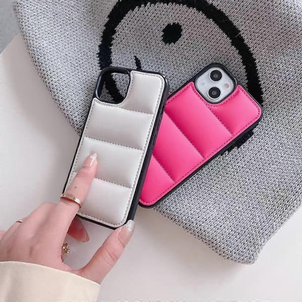 Apple iPhone 13 Stöttåligt TPU PU Läderfodral PC Skyddsfodral Telefonfodral med Inre Foder - Vit