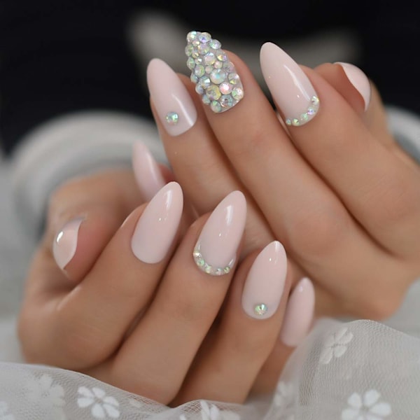 Ljusrosa Press On-naglar Kristaller AB Fördesignade Nagelkonst Tips Stiletto Medium Dam Nagel med Självhäftande Flikar