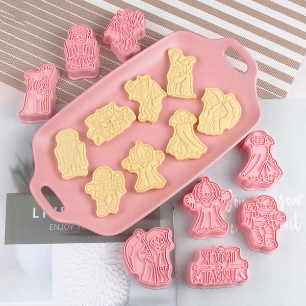 Set of 8 Halloween Style Cookie Cutters Plastic Material Halloween Collection ShapesE