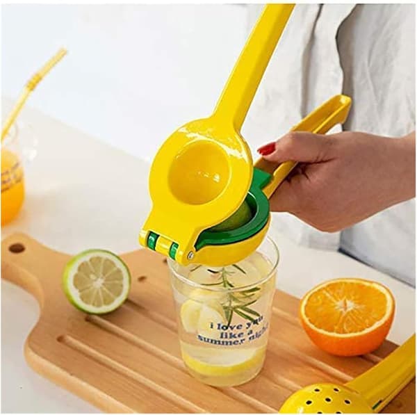Kitchen Utensils, Manual Juicer, Lemon and Orange Squeezer, Portable Juicer, Hand-operated Fruit Press
