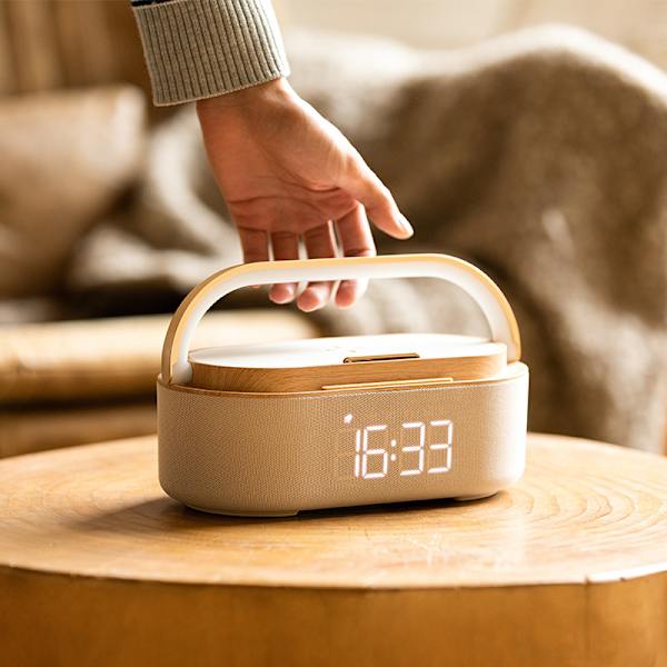 2023 Nyaste Bluetooth-högtalare med digital väckarklocka, trådlös laddare, FM-radio, justerbar LED-nattlampa, Du