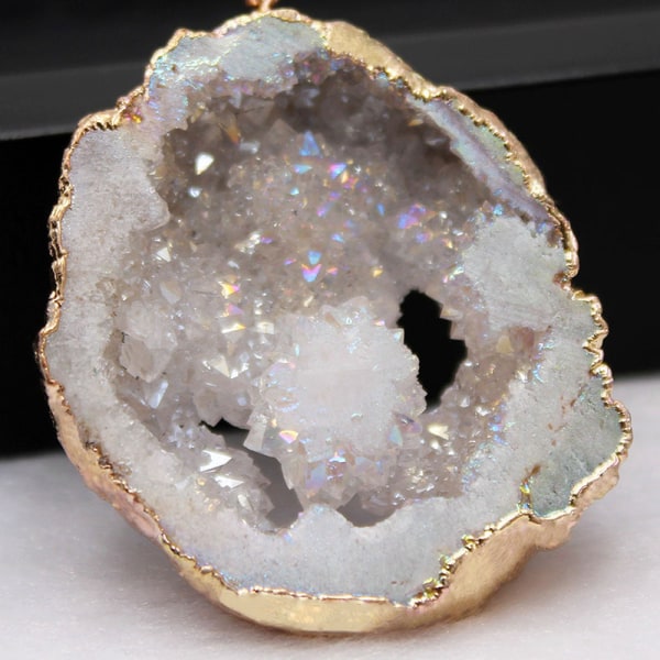 5 stycken naturliga oregelbundna agatberlocker Geode kvartsskiva kristall Druzy hänge för halsband gör-det-själv smycken
