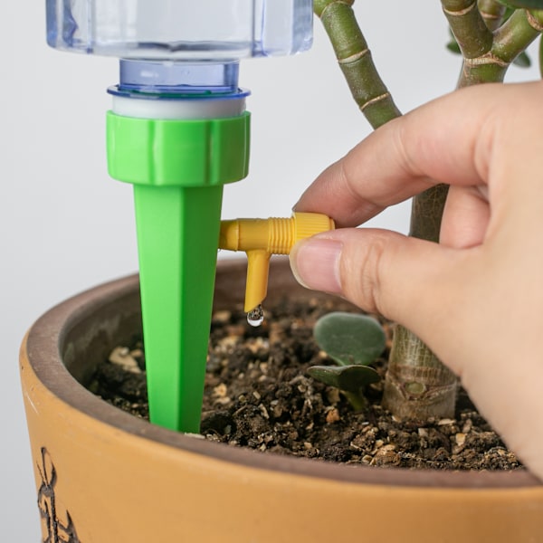 2 stk. Automatisk planteblomst vandingssystem med langsom frigivelse kontrolventil.