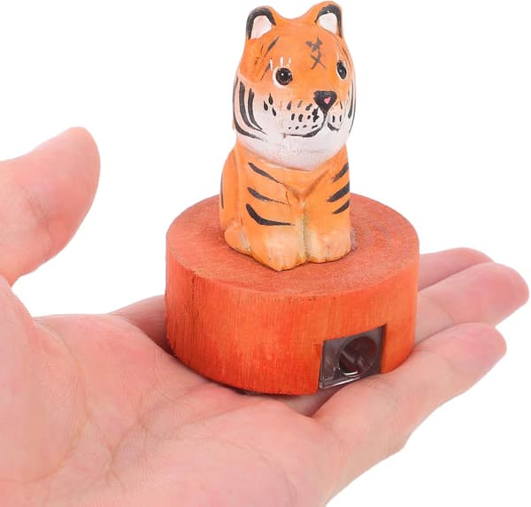 Handheld Wooden Pencil Sharpener with Tiger Design - Manual One-Hole Sharpener