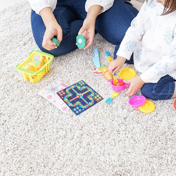 Pieni talo -tarvikkeet Simuloidut shakkipelin noppa koriste Mini talo -tarvikkeet Miniatyyri shakkilauta malli