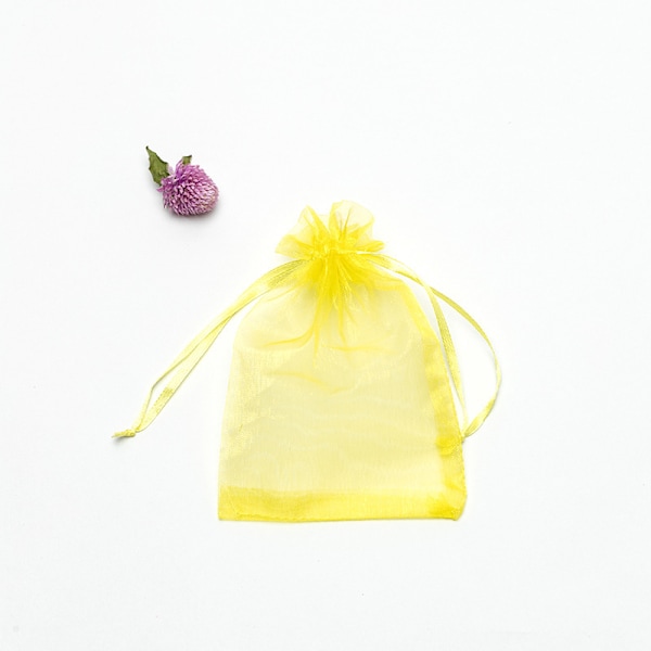 50 stk. garnpose, organza slikpose, ensfarvet gavepose, smykkepakning med snøre, jule-netpose
