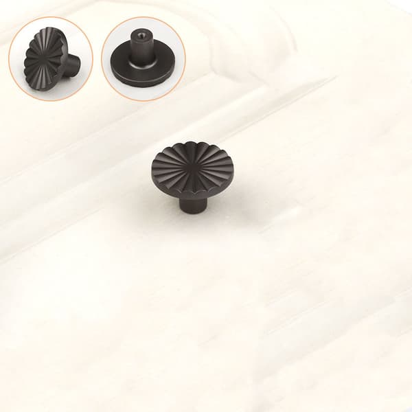 Round Zinc Alloy Handle on Small Drawer Door Handle Approx.