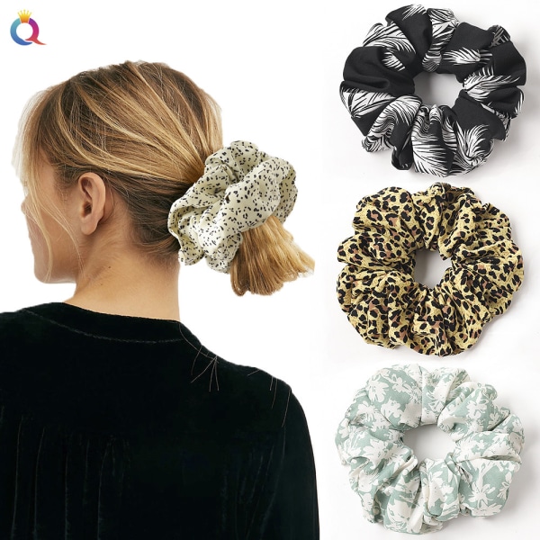 Store Satin Scrunchies  Silke Oversize Scrunchie til Tykt langt Hår Scrunchie Bobbles Hårelastikker Jumbo til Kvinder Piger（4p