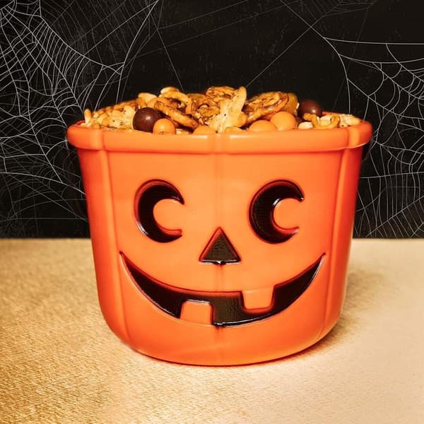 Halloween græskarkurv til slikjagt, orange 14x18 cm