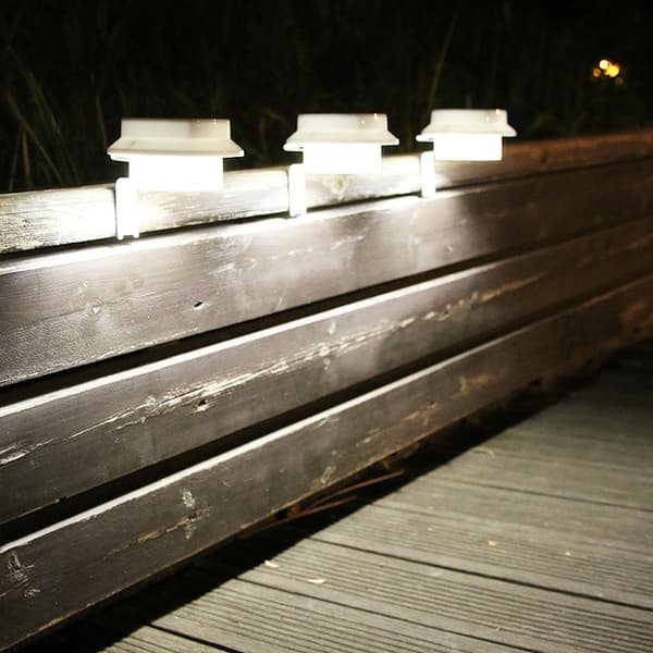 Vita solcelle gjerdelamper, solcellelamper for uteplass, hage, gjerde
