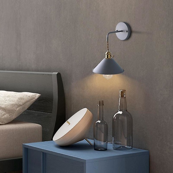 Moderna grå vägglampor Heminredning Vägglampa vid sänglampa med strömbrytare