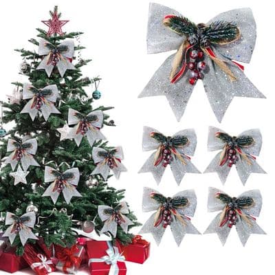 Set med 5 silverfärgade julrosetter, glitterrosetter med kottar, julbandrosetter