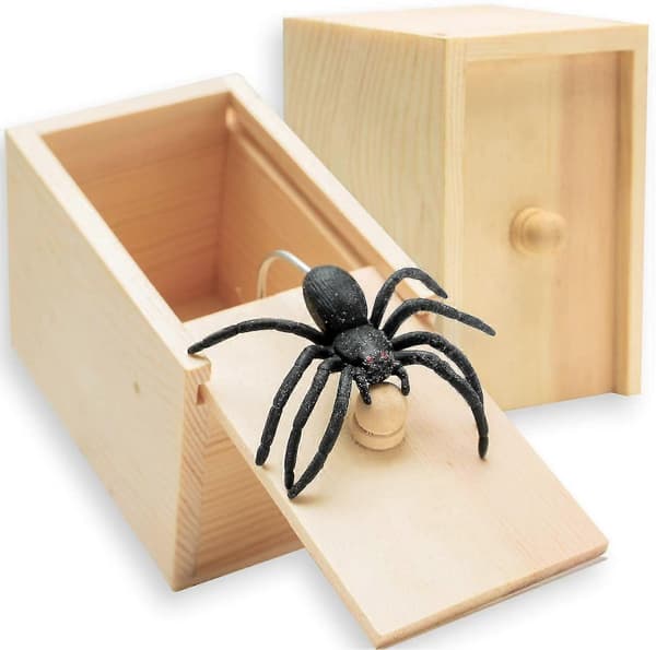 Prank Spider Överraskningslåda Gummispindel Prank Box Knepig Spindel Trälåda