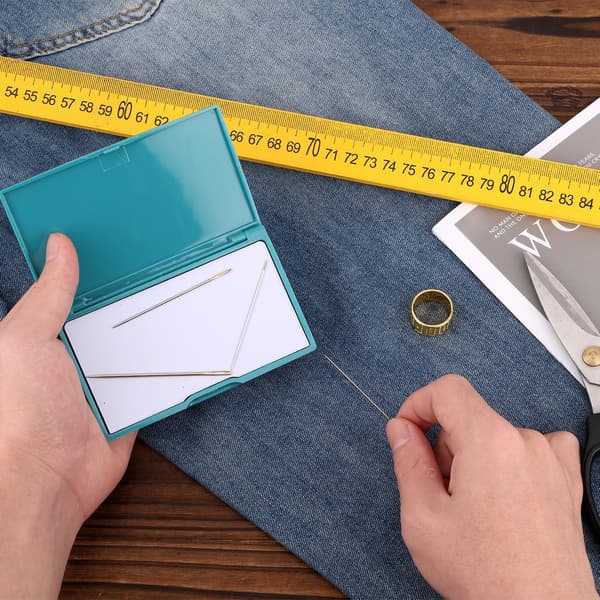 11,1x6,8 cm Magnetic Needle Case Portable Storage Box for Sewing Needles Rectangular Magnetic Knitting Needle Holder Box for Small Metal Items Organizer (Blue)