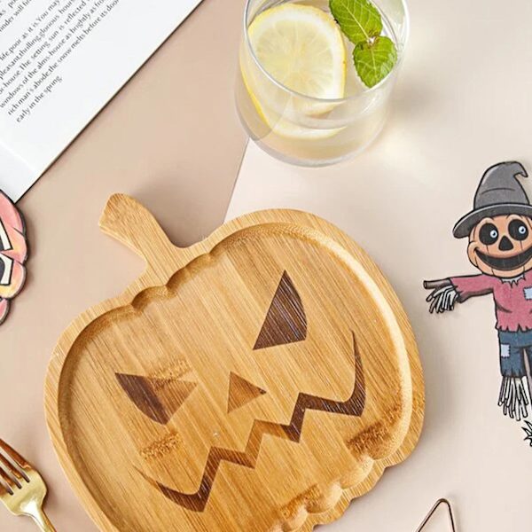 Halloween-kurpitsa puinen lautanen jälkiruokaa, illallista, leipää varten, japanilainen puinen lautanen, haamu