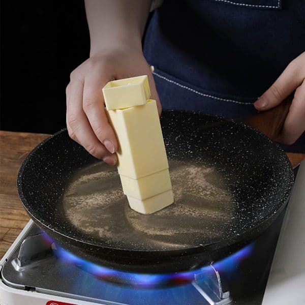 Smörspridare, smördispenser, roterande smörlåda med lock