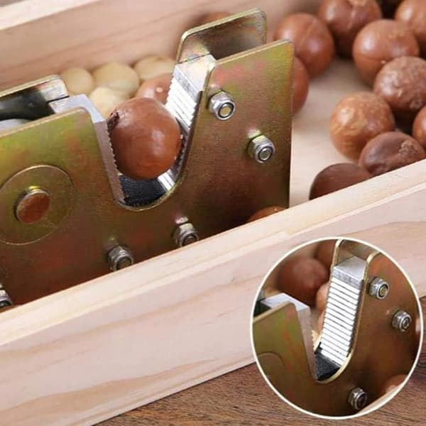 Nutcracker Set for All Nuts, Manual Nutcracker, Walnut Cracker, Walnut Cracker with Handle, Manual Cracker with Wooden Base