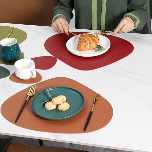 Two-tone Placemat and Coaster Set (4 Pieces) - Heat Resistant - Non-slip - For Dining Table - Coffee Table - and Kitchen (Black + Red)