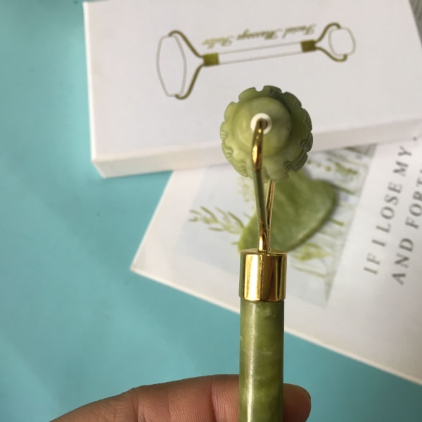 Jade-rulle og Gua Sha-sett Massasje-rulle Guasha-brett Dobbelt hode Jade-stein Jade massasjerulle og jade-dobbelt pigger