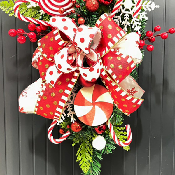 Joulukranssi ovelle, Candy Cane -joulukranssi joulupallokoristeilla kotiin sisä- ja ulkokäyttöön