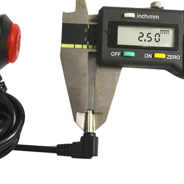 12V 2,5 mm Auton Laturi Adapteri Sytytin Virtapistoke Kaapelin GPS-Kaapelin Musta