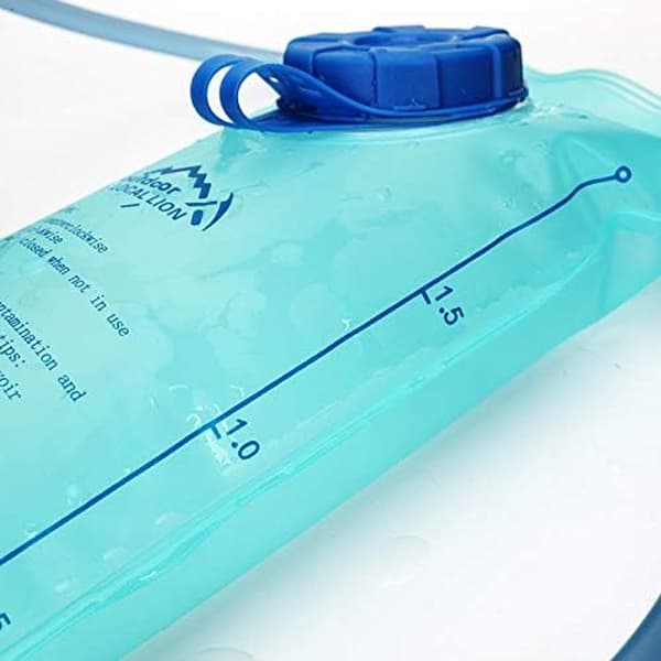 2L Hydration Bladder 2-pack, BPA-Free, Wide Opening, Leak-Proof Bite Valve for Cycling, Hiking, and Camping, Blue, 35 x 18 cm