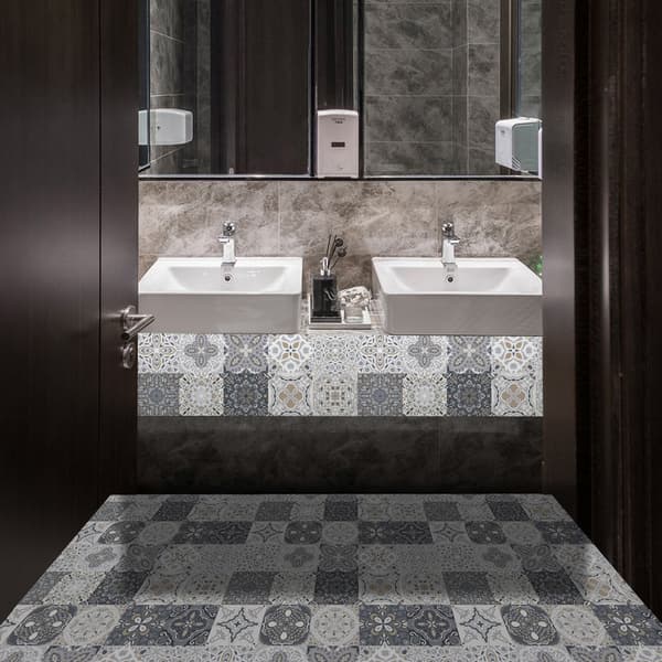 Decorate easily with self-adhesive splash guards, suitable for kitchen splash guards and stair decoration, long-lasting adhesion on smooth surfaces