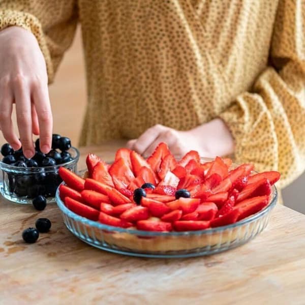 Glass Pie Dish - 1 Piece - Borosilicate Glass - Thermal Shock Resistant - Microwave Safe - 2