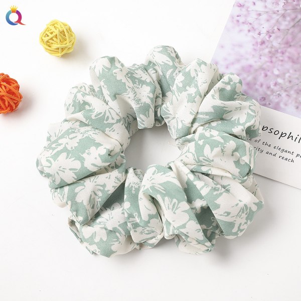 Store Satin Scrunchies  Silke Oversize Scrunchie til Tykt langt Hår Scrunchie Bobbles Hårelastikker Jumbo til Kvinder Piger（4p