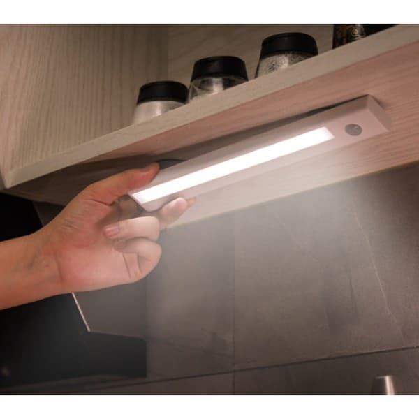 LED-strip med bevægelsessensor hvid hvid