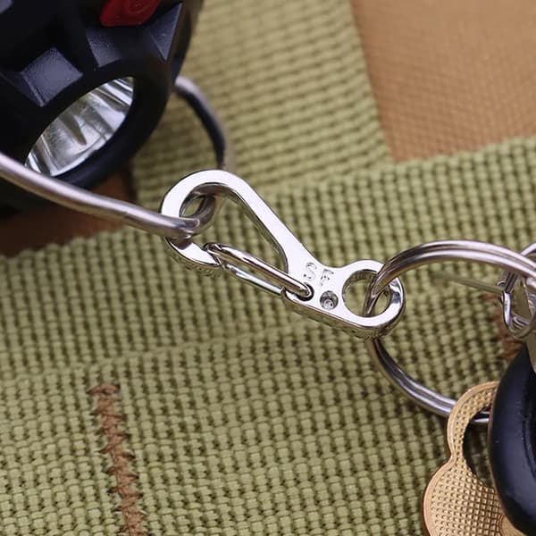 Small Carabiner Mini Snap Hook Aluminium Spring Link Keychain Durable Improved for Camping, Fishing, (Silver)