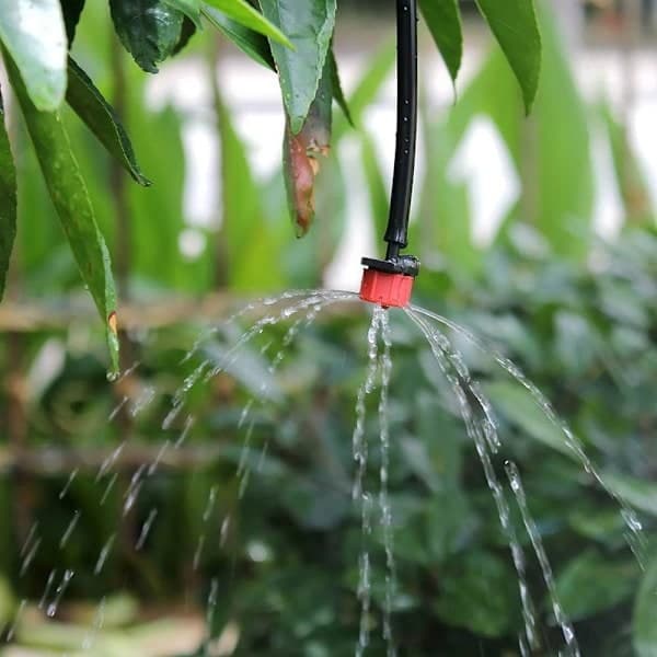 Irrigation Drippers, 100 Pcs Adjustable Irrigation Sprinklers Drip Irrigation System Kit Micro Drip Head Irrigation Mist Nozzles