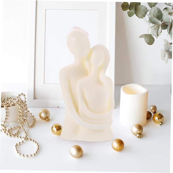 Romantic Hugging Couple Scented Candle Decor Soy Wax Aromatherapy Candle