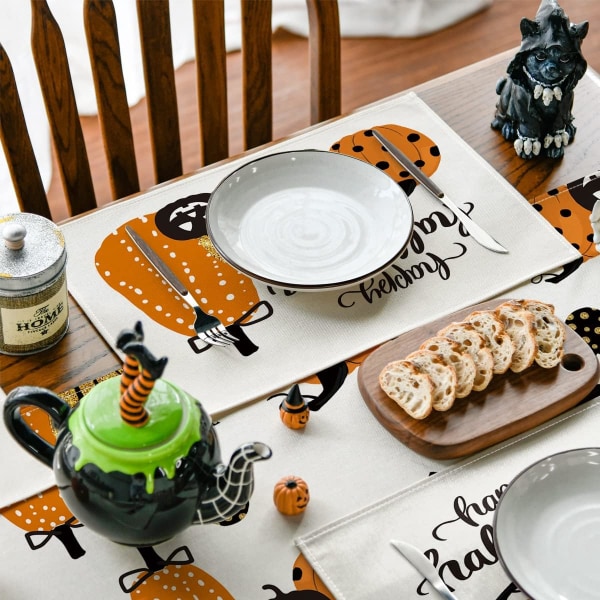 Happy Halloween-dekkeunderlag for spisebord, vaskbare bordmatter for feriegresskar med 4 stk