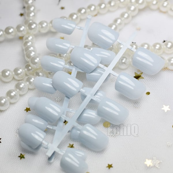 1 lot Engros Korte Fuld Negle Tips 10 sæt Lyseblå Candy Ren Farve Akryl Kvinder Bære Falske Færdige Negle til Makeup Manicure Værktøj