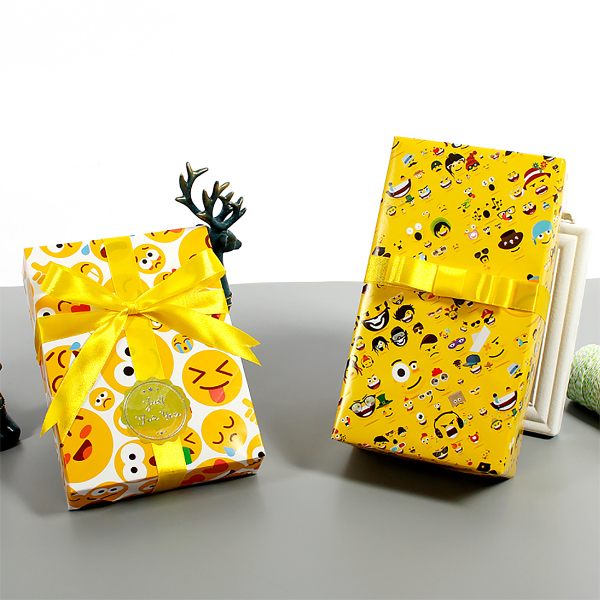 Presentpapper, julklappspapper, 10 stycken 50 * 70 cm (modell nr 1 * 5 + modell nr 2 * 5)